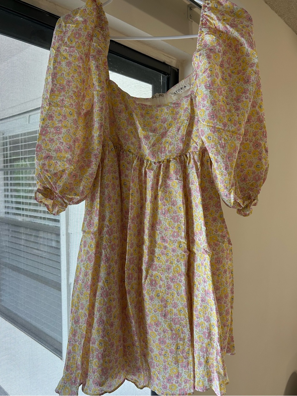 Storia Yellow & Pink Floral Puff-Sleeve Dress - Picture 1 of 3
